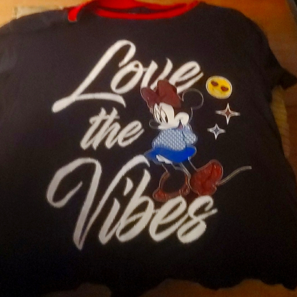 Minnie mouse shirt